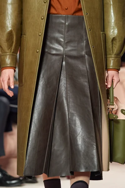 Look 57